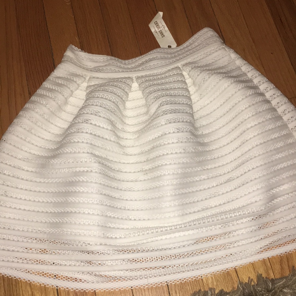 Sans Souci Lace Pleated Skirt NWT